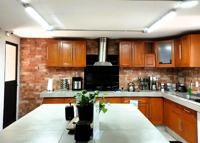 Apartment R06 At Itesm Cem Full Services, Shared-kitchen, Fridge ,laundry, Smart Tv, Parking, Balcony Mexico City