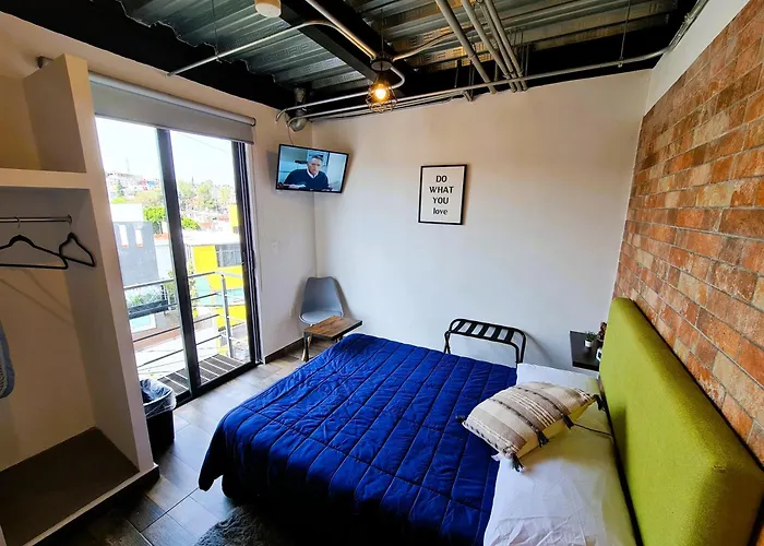 R06 At Itesm Cem Full Services, Shared-kitchen, Fridge ,laundry, Smart Tv, Parking, Balcony * Mexico City