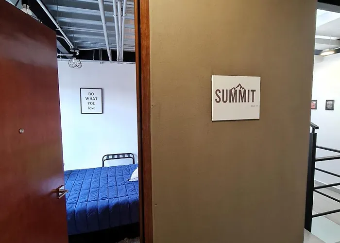 R06 At Itesm Cem Full Services, Shared-kitchen, Fridge ,laundry, Smart Tv, Parking, Balcony Apartment Mexico City